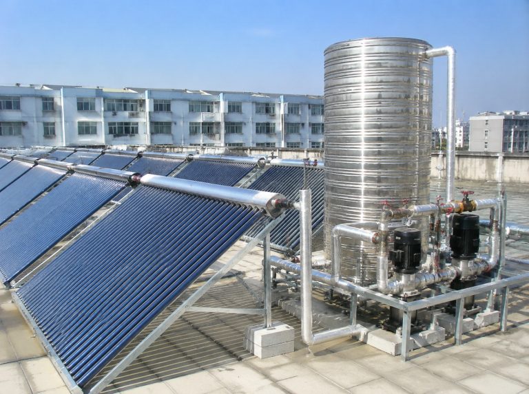 谷城县商用大容量真空管太阳能热水系统
